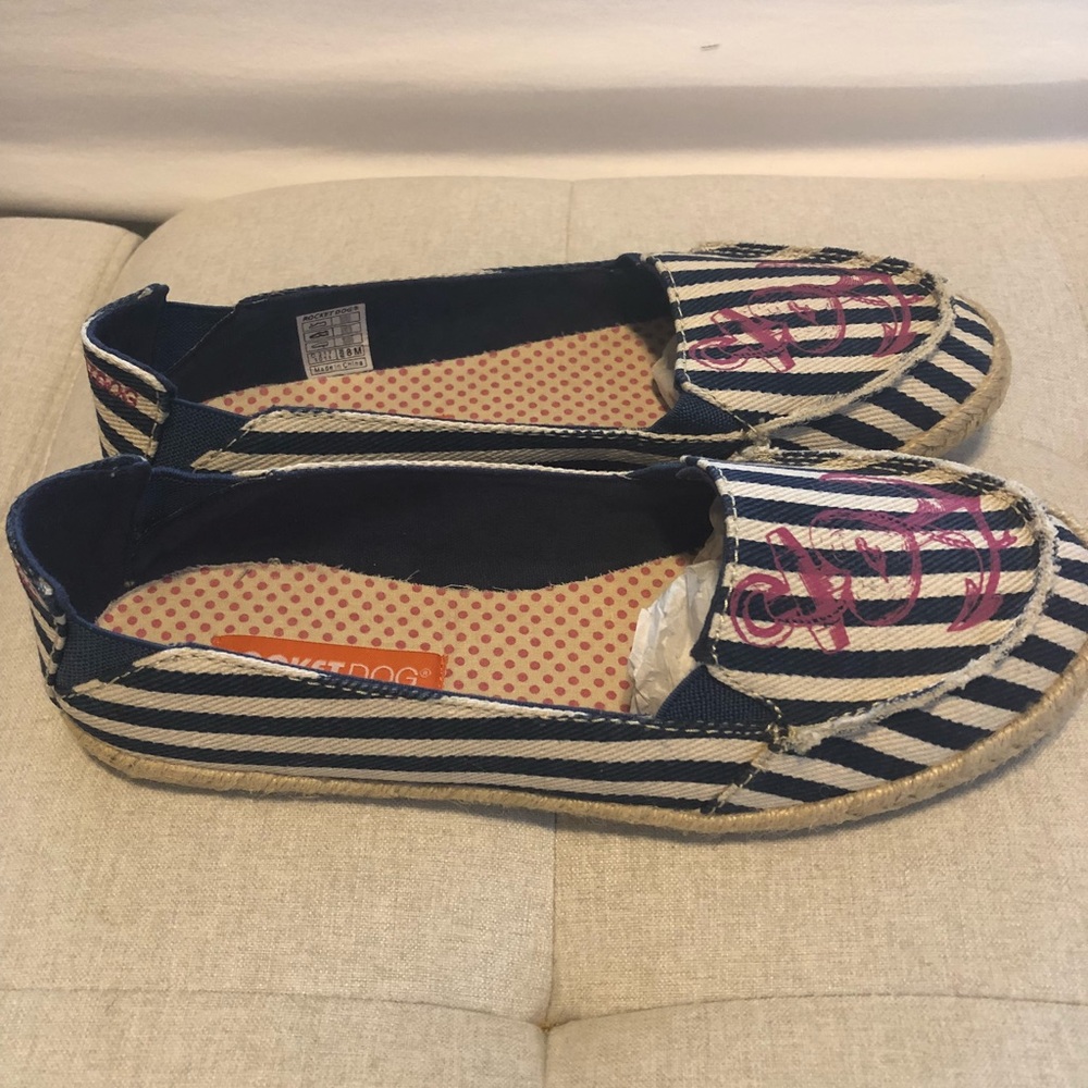 Rocket dog slip ons Woman’s size 8 nautical NEW